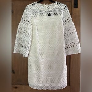 Laundry by Shelli Segal white crochet dress. Size 2